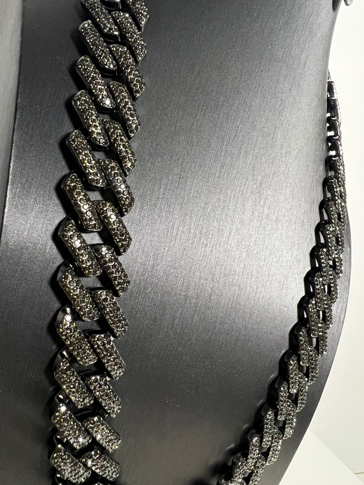 Cadena cubana ICED OUT Negra